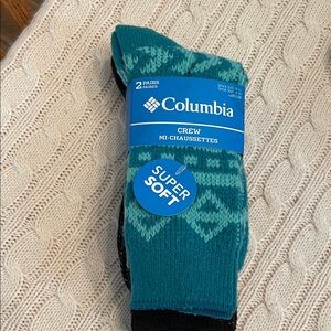 NWT Women’s Columbia 9-11 sock size Super soft Crew Mi-Chaussettes 2 prs
